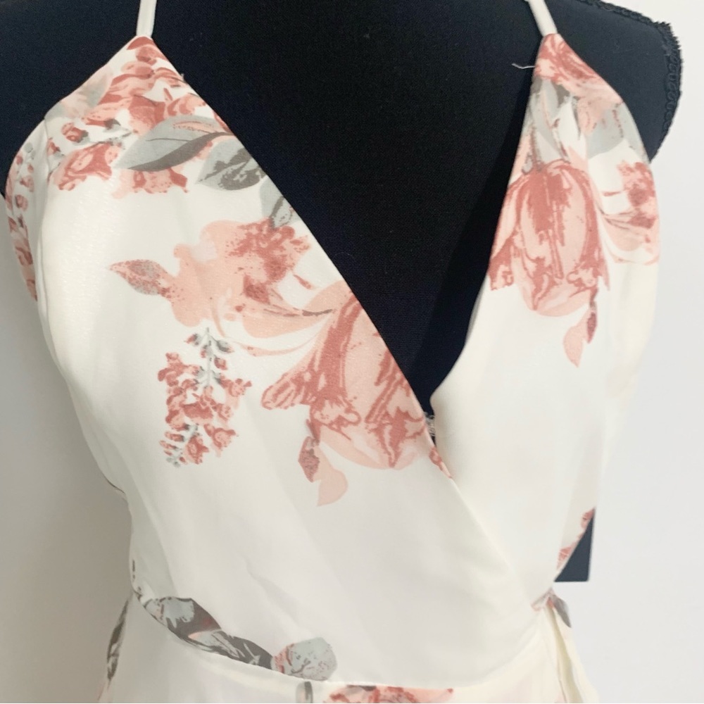 Lulu's Floral Maxi Dress in White and Pink - Picture 4 of 10